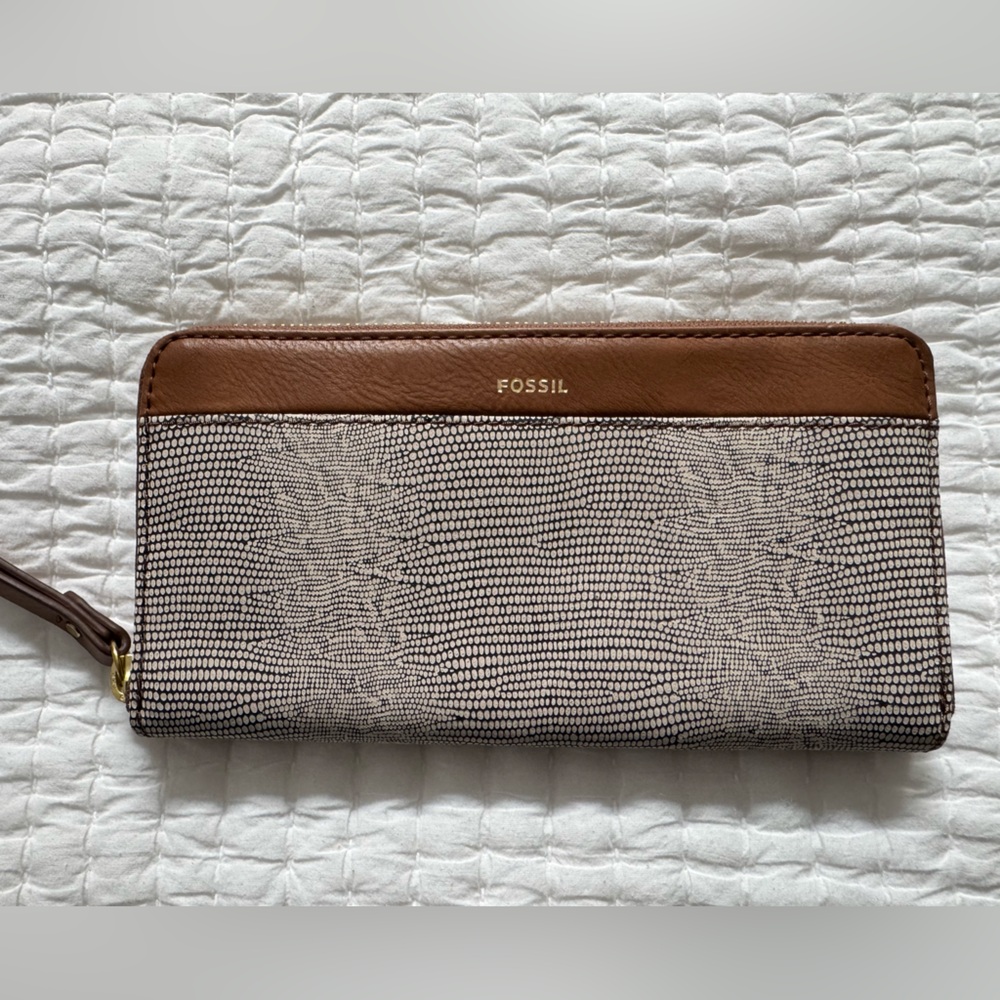 NWT Fossil wallet